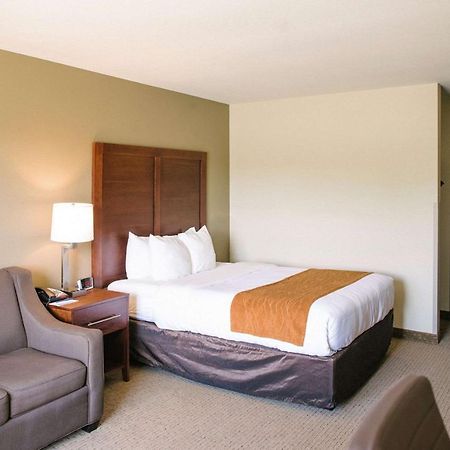 Comfort Inn & Suites Custer Bagian luar foto