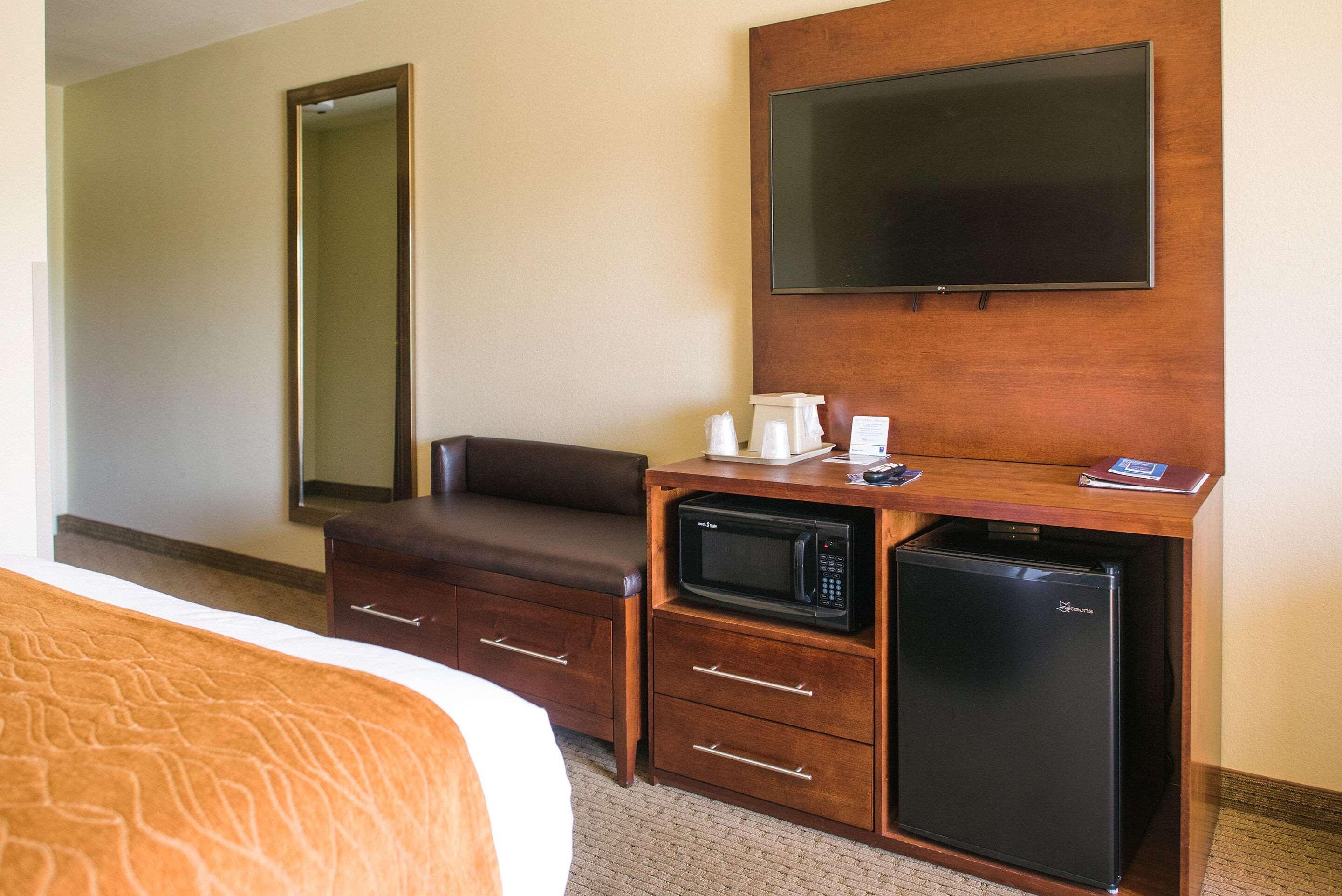 Comfort Inn & Suites Custer Bagian luar foto