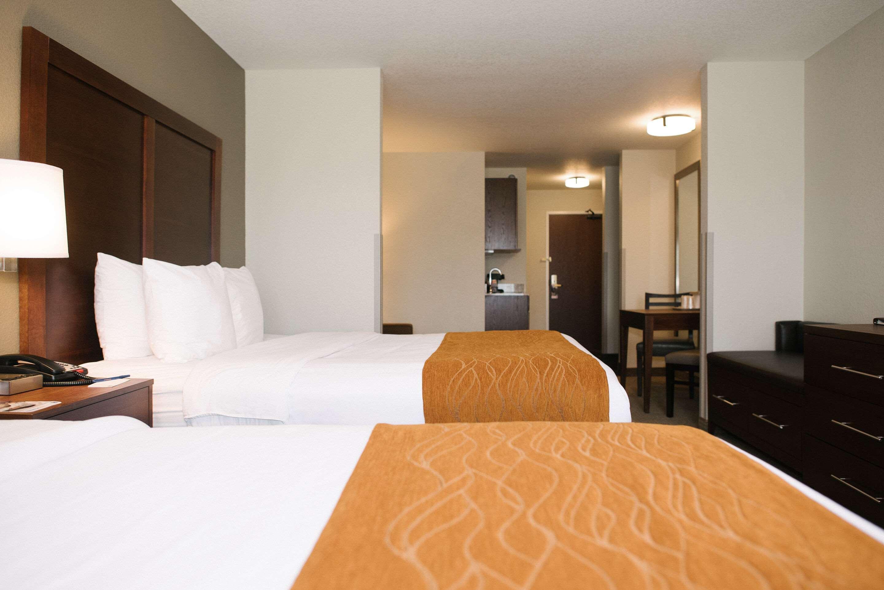 Comfort Inn & Suites Custer Bagian luar foto