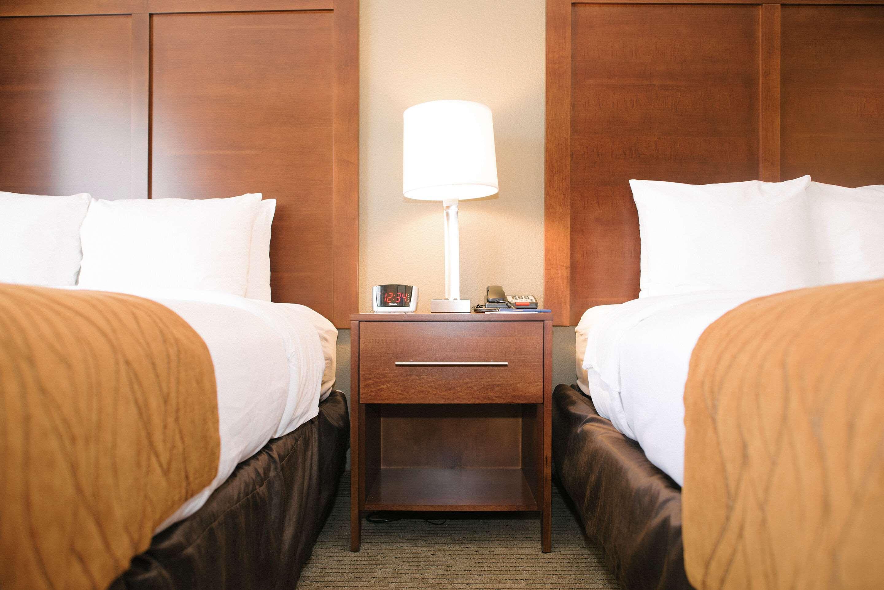 Comfort Inn & Suites Custer Bagian luar foto