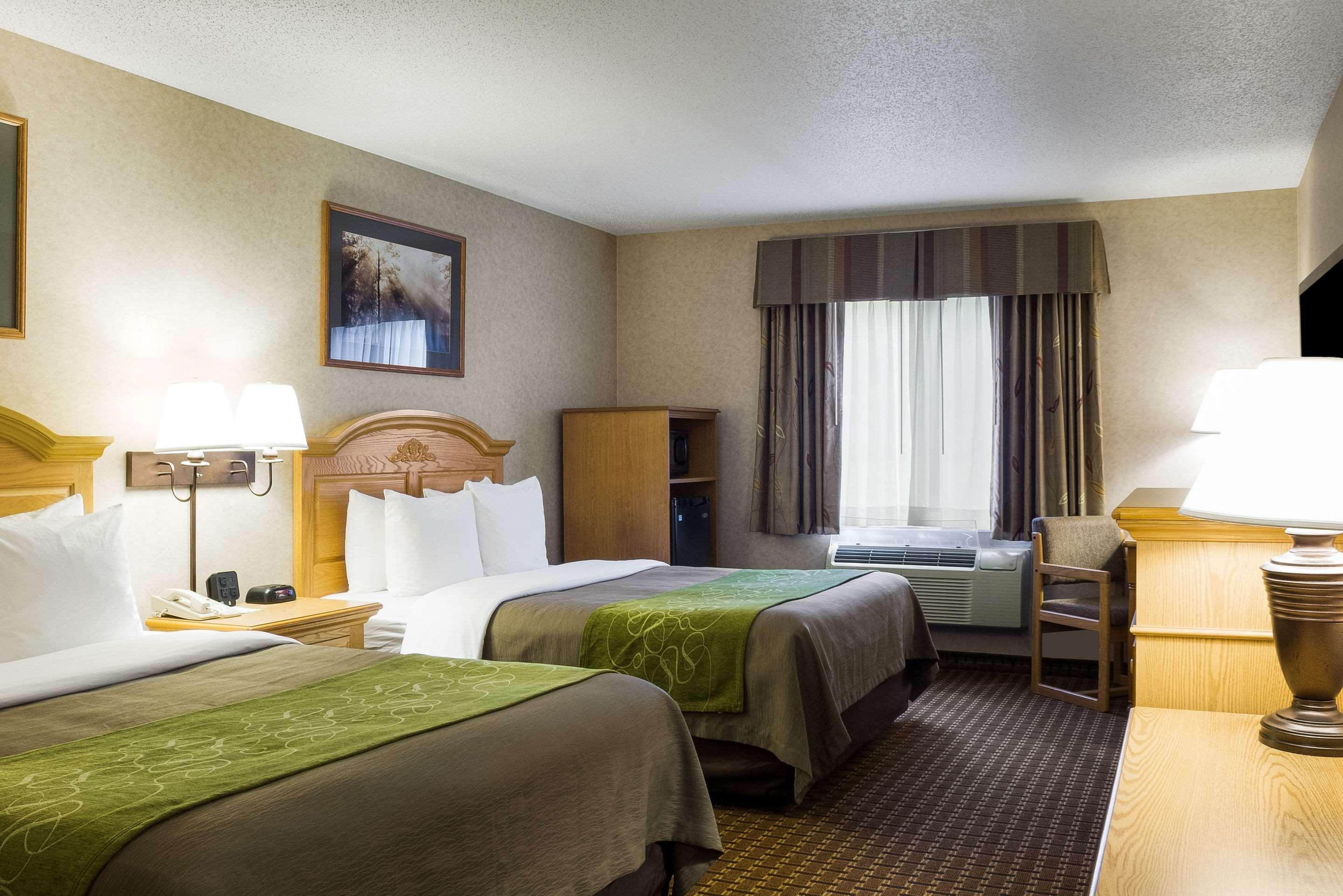 Comfort Inn & Suites Custer Bagian luar foto