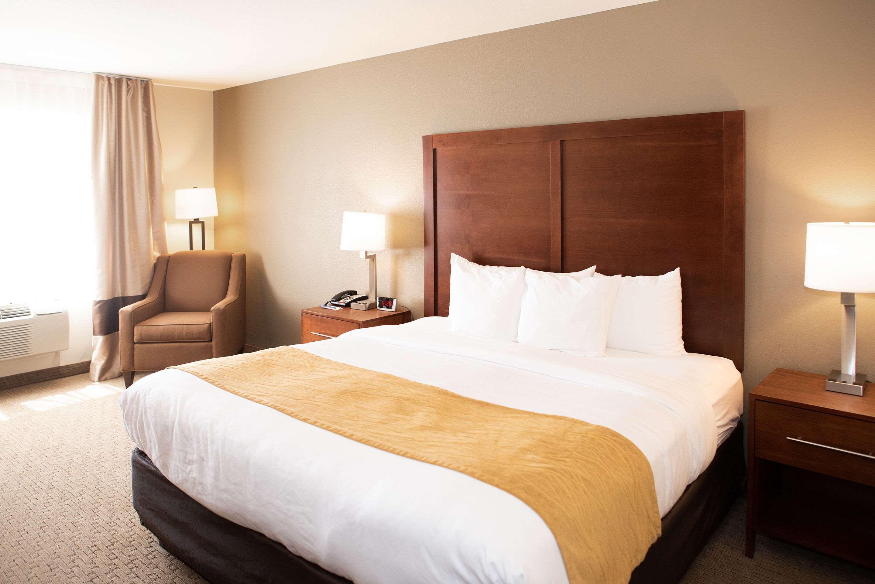 Comfort Inn & Suites Custer Bagian luar foto