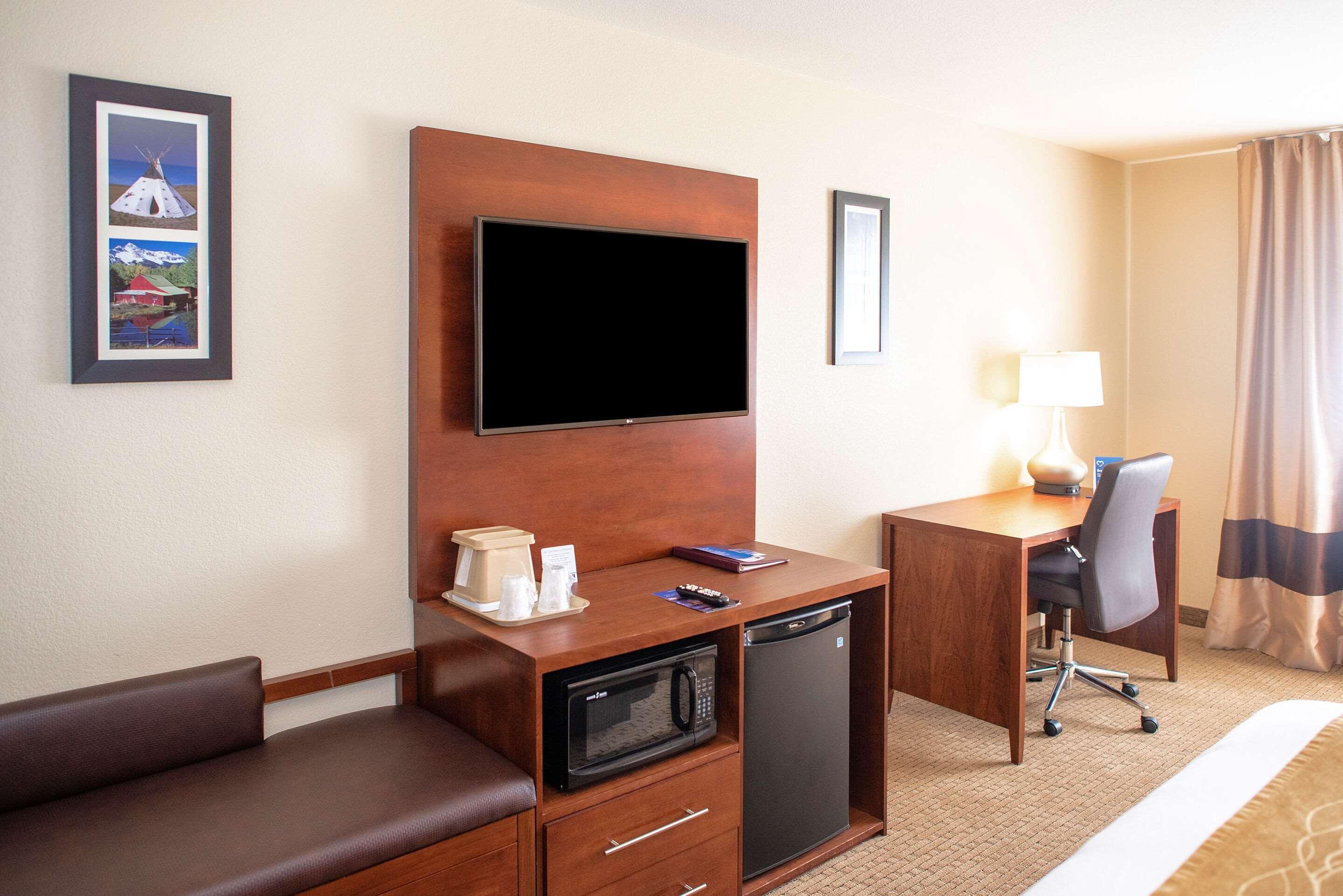 Comfort Inn & Suites Custer Bagian luar foto