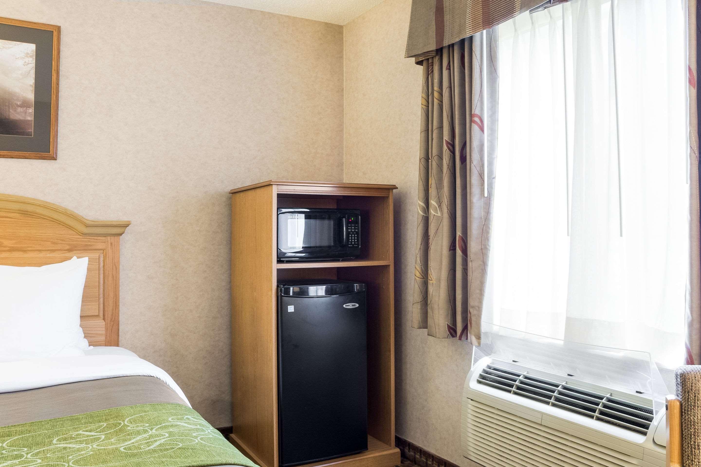 Comfort Inn & Suites Custer Bagian luar foto
