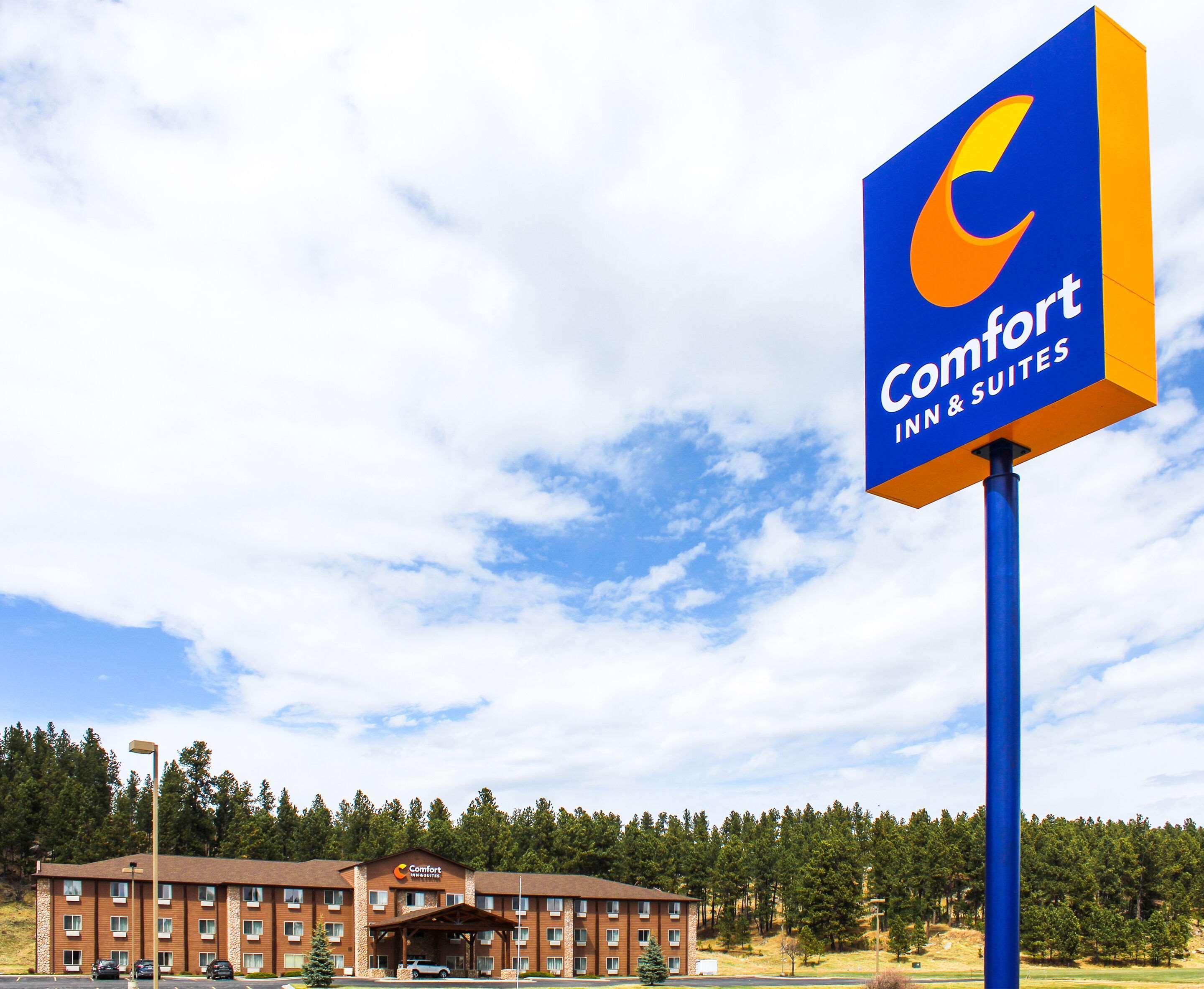 Comfort Inn & Suites Custer Bagian luar foto