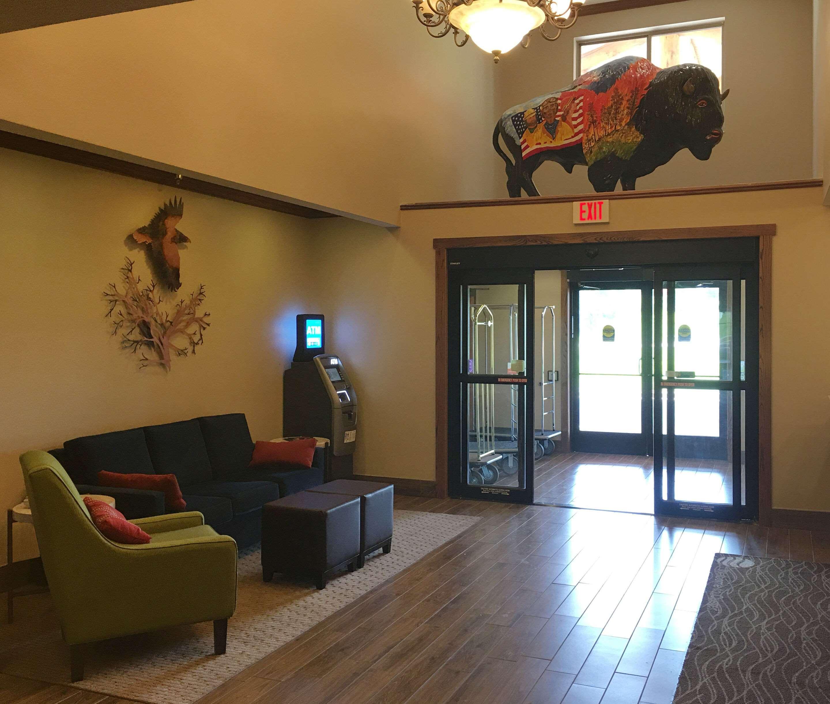 Comfort Inn & Suites Custer Bagian luar foto